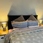 Zizi\'S House Garii 2